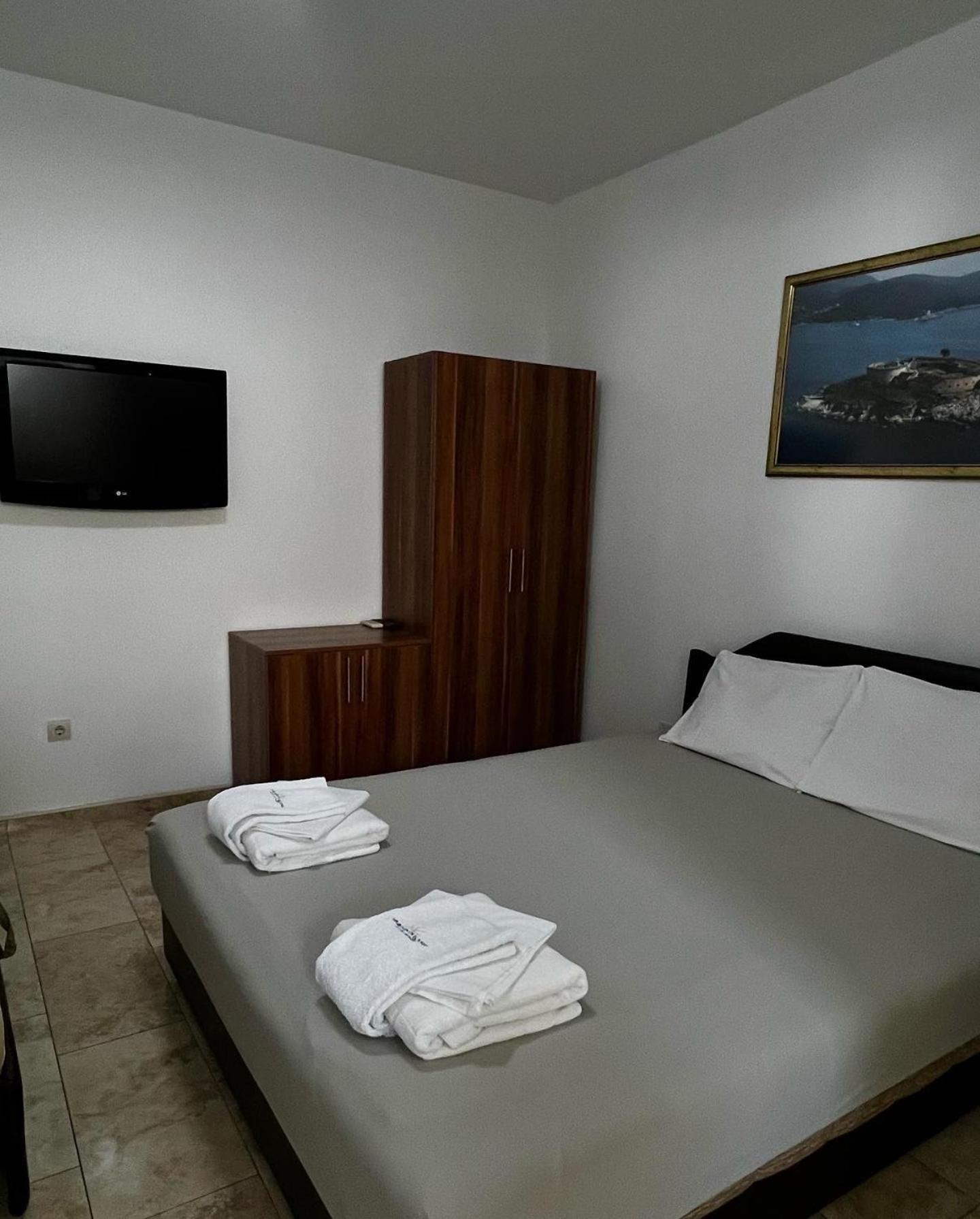 Apartmani Luksic Sutomore Kültér fotó