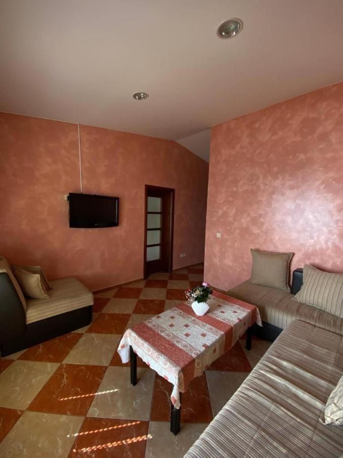 Apartmani Luksic Sutomore Kültér fotó